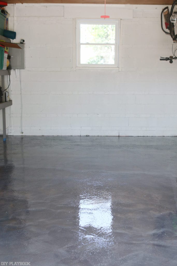 diy-garage-epoxy-rustoleum-after-vertical