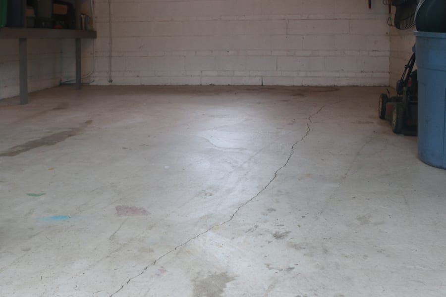 Clean floor: Sealing Garage Floor DIY Project with Epoxy | DIY Playbook