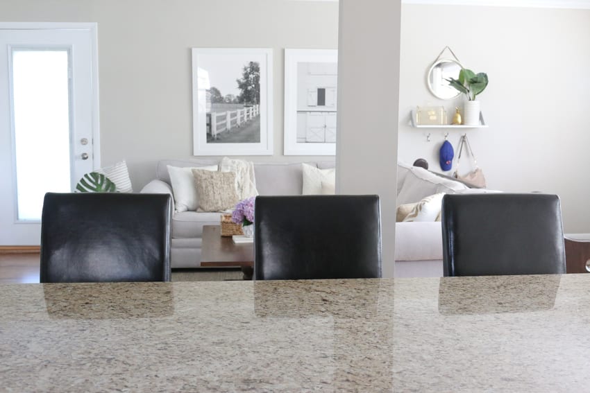 Here's a look at the old stools from the front. See how the dark brown leather makes the counter look darker too? 