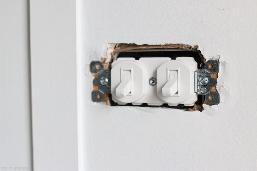 changing_electrical_light_switch-14