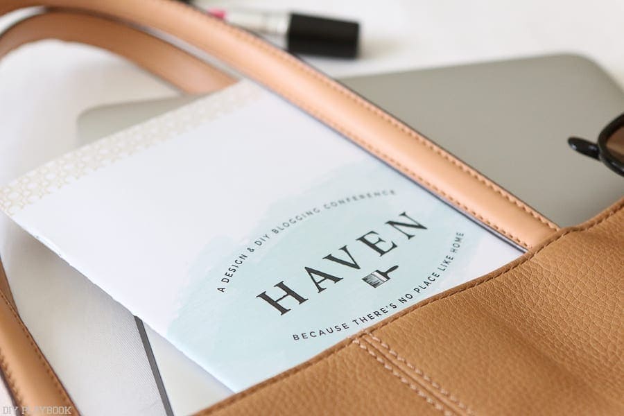 haven-conference-booklet-purse-laptop