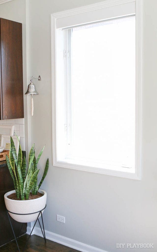 kitchen-window-treatment