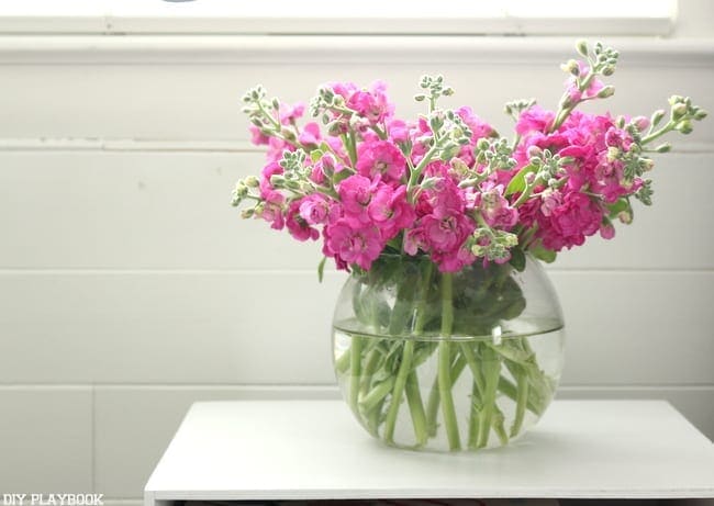 flowers_vase_bedroom