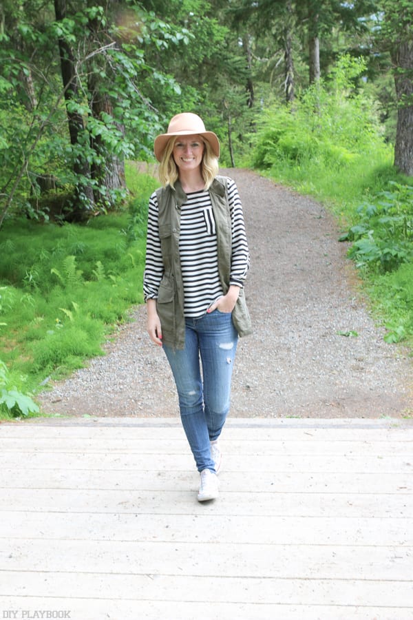 Here I am ready for a hike! Casual was the look in Alaska this summer. I'm rocking jeans, a long sleeve tee, a wide brimmed hat and a vest to hold m bug spray!