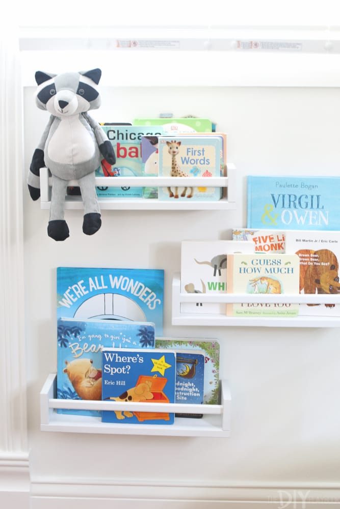 Decorate with books: Gender Neutral Nursery Reveal | DIY Playbook