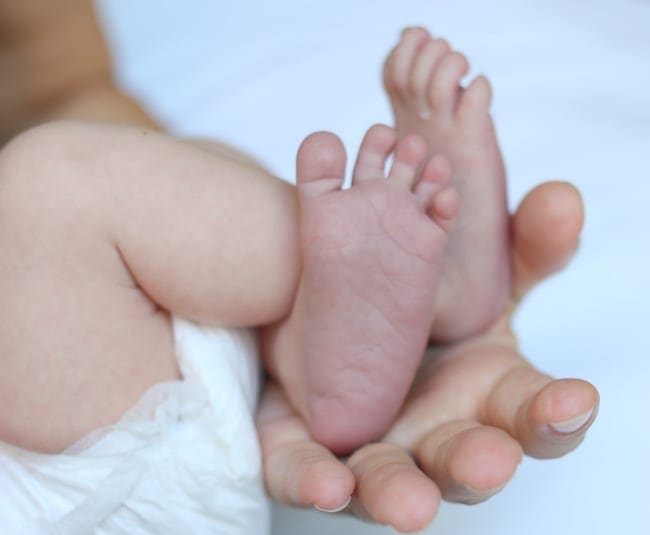 Calming noises make babies relax especially when you're taking shots of their little hands and feet. 