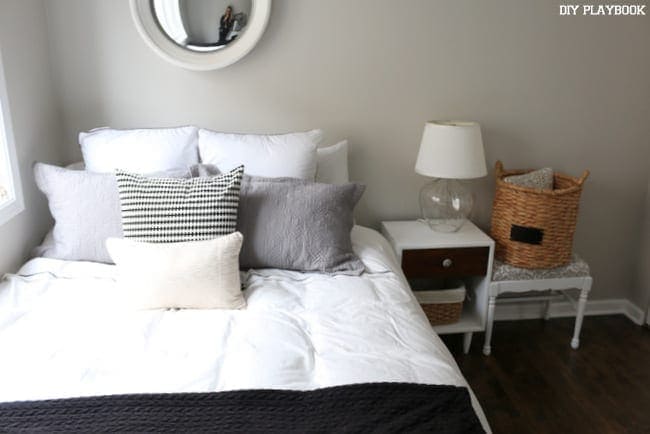 The neutral tones throughout this guest room make it look relaxing. 