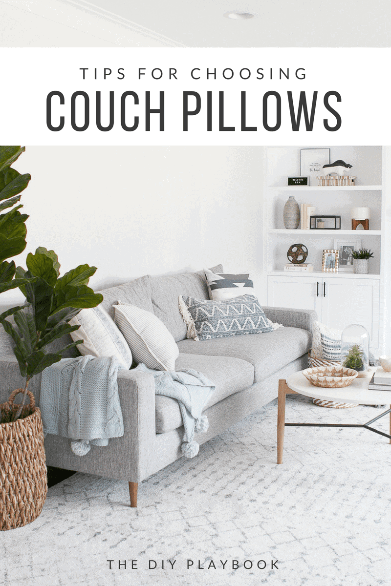 Tips for choosing couch pillows in your living room space