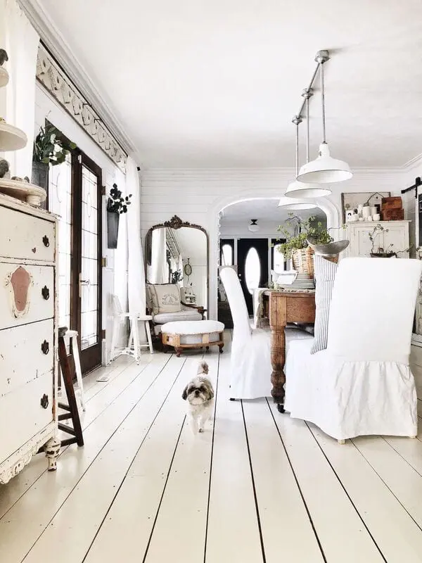 painting wood floors white