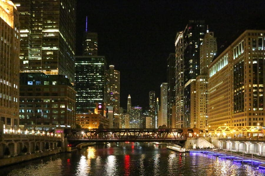 The Chicago River offers many bridges for great Chicago photo spots.