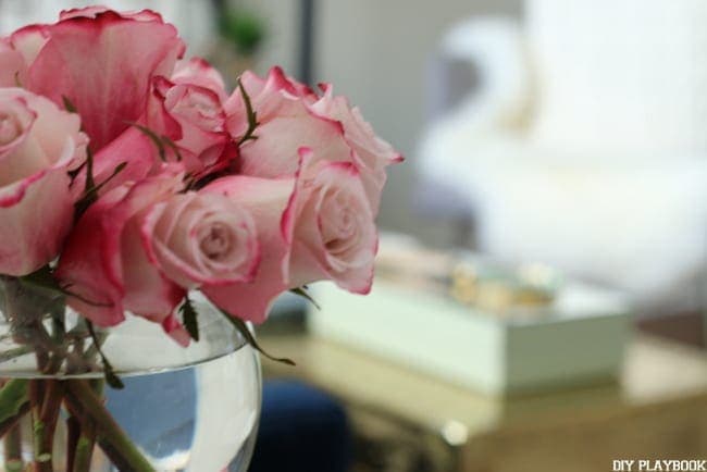 pink roses office table trunk