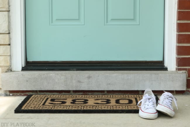 This DIY project is the perfect personalized project to add a creative touch to your front porch