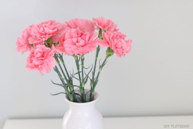 There's a better solution: How to Decorate with Carnations: Tutorial | DIY Playbook