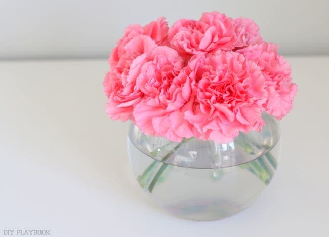 Fan out the flowers: How to Decorate with Carnations: Tutorial | DIY Playbook