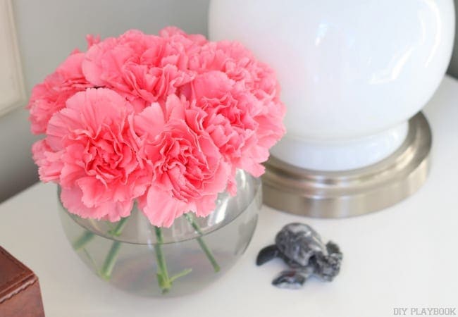 It works on the nightstand: How to Decorate with Carnations: Tutorial | DIY Playbook