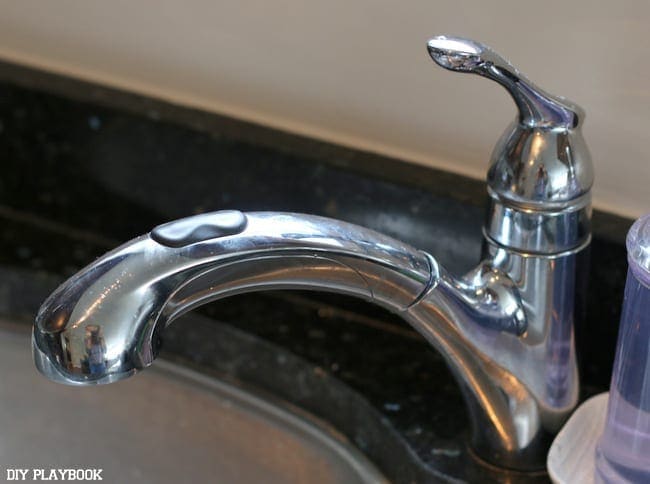 kitchen-faucet-before